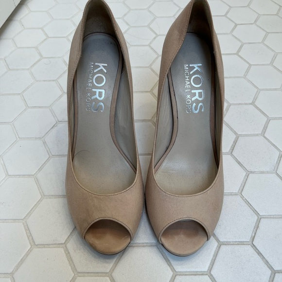 Michael Kors Sandals - Picture 5 of 5